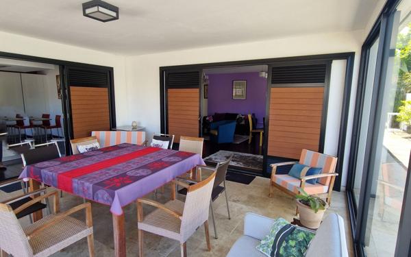 Maison à vendre    3 pièces •  Saint-Pierre