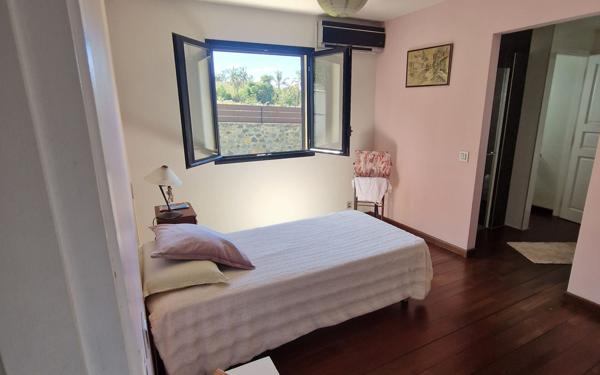 Maison à vendre    3 pièces •  Saint-Pierre