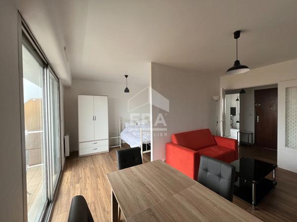 A louer à Châteauroux proche gare appartement rénové type 1 bis meublé