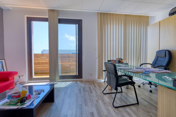 Immeuble / local commercial Zone Industrielle Furiani 11 pièces - 500 m²