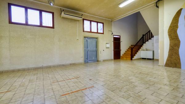 Immeuble / local commercial Zone Industrielle Furiani 11 pièces - 500 m²