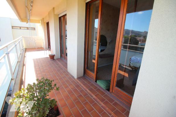 Appartement agréable T5/6 de 102m2 (Carrez) dans le quartier Sainte Anne (8e)