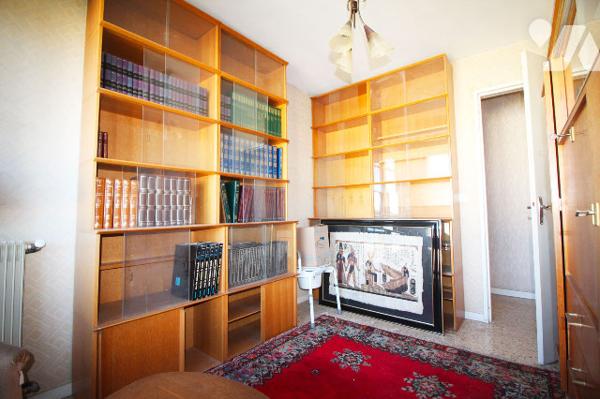 Appartement agréable T5/6 de 102m2 (Carrez) dans le quartier Sainte Anne (8e)