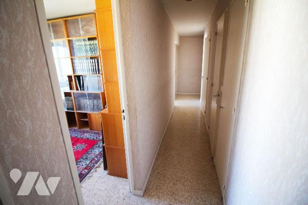 Appartement agréable T5/6 de 102m2 (Carrez) dans le quartier Sainte Anne (8e)