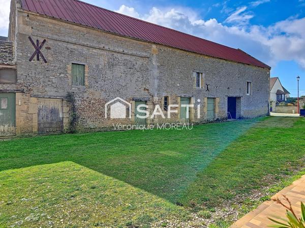 Beau corps de ferme sur 1 HA  avec dépendances