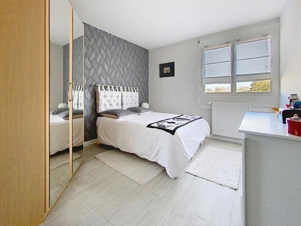 Appartement Angers sud de 5 pièces de 104 m2 avec balcon et garage