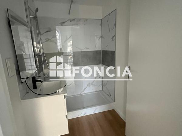 Location Appartement 2 pièces 75.16 m² - LIEU DIT LA CLARTE Kerlaz 29100