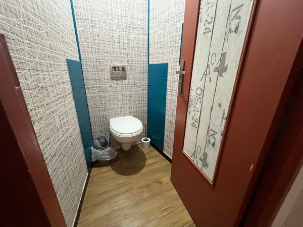 LUCON QUARTIER MARCHE COUVERT ET PISCINE MAISON DE CARACTERE BOURREE DE CHARME AVEC ANNEXES ET PATIO