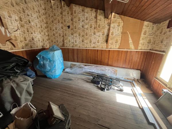 LUCON QUARTIER MARCHE COUVERT ET PISCINE MAISON DE CARACTERE BOURREE DE CHARME AVEC ANNEXES ET PATIO