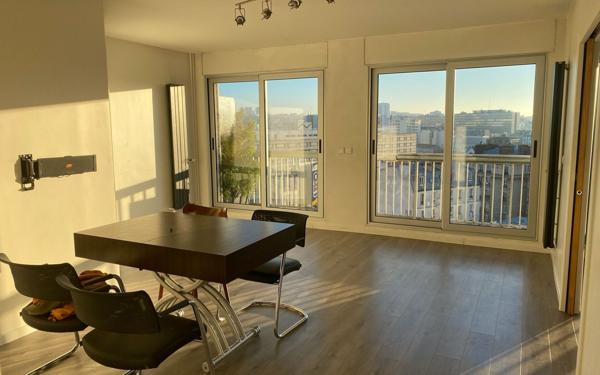 Appartement à vendre    2 pièces • 54,22 m2 Paris 19