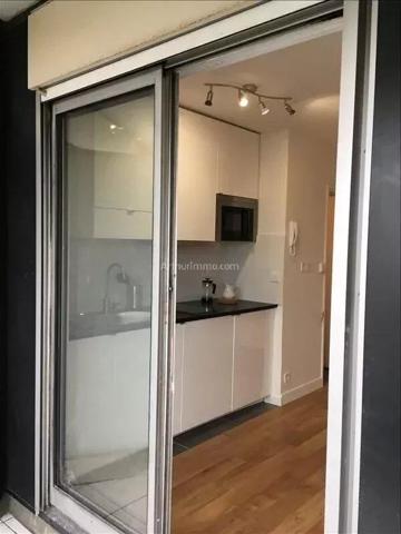 Location Studio 1 pièces 17 m2 à Saint-Maurice