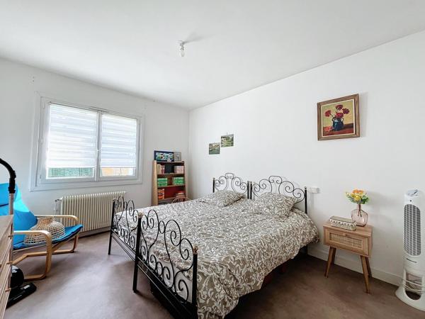 Immeuble 4 appartements fort potentiel.