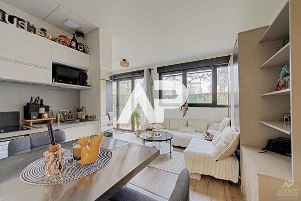 Appartement Rueil Malmaison 1 pièce(s) 28.48 m² €212 000 ** - Référence 19682