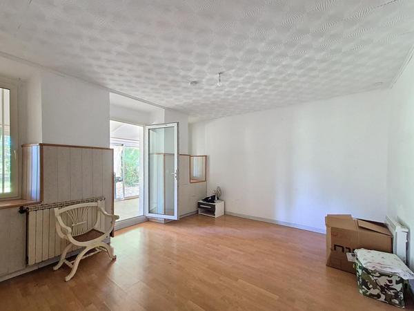 Bastide provençale de 335 m² avec annexes et piscine