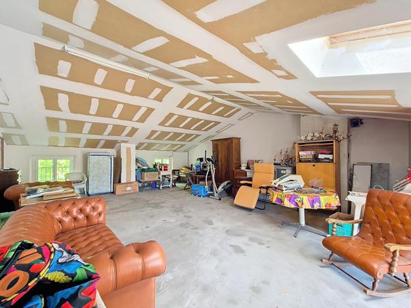 Bastide provençale de 335 m² avec annexes et piscine