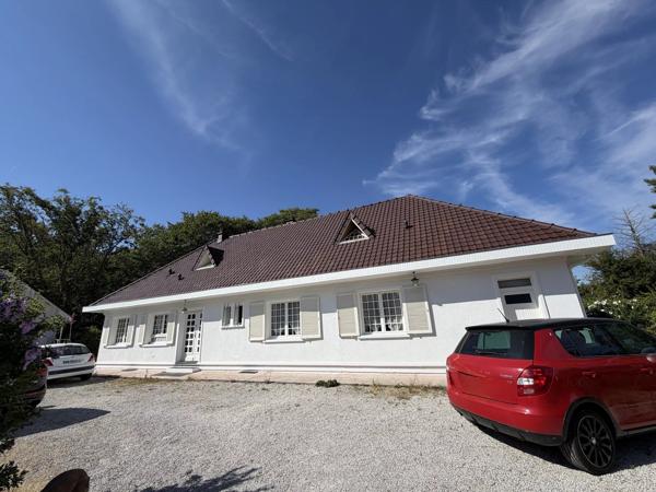 Vente                                                      Maison
                        
                     7 pièces                      180 m2                     à Villers-Cotterêts