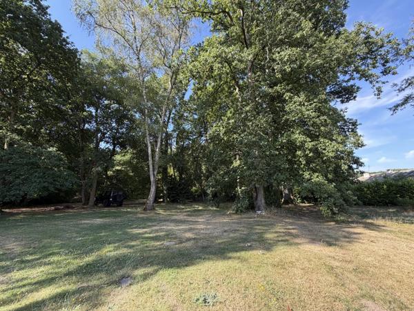 Vente                                                      Maison
                        
                     7 pièces                      180 m2                     à Villers-Cotterêts