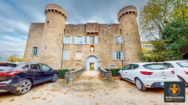 Location Appartement 4 pièces 120 m2 à Charly