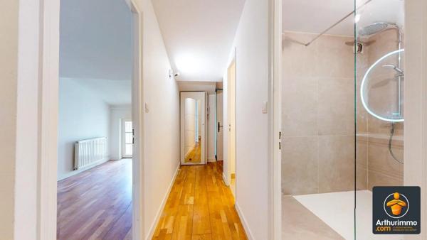 Location Appartement 4 pièces 120 m2 à Charly