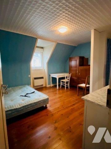 A Vendre à Lannion (22300) en Côtes-d'Armor (22), Une maison d'habitation de 137m² habitables +...