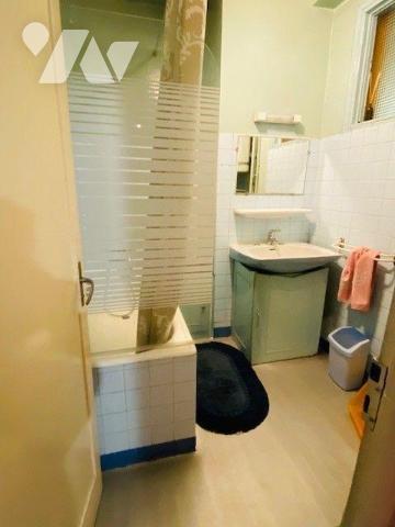 A Vendre à Lannion (22300) en Côtes-d'Armor (22), Une maison d'habitation de 137m² habitables +...