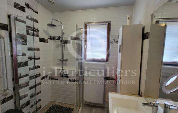 Maison 6 pièces de 152.5m2 accès personne à mobilité réduite