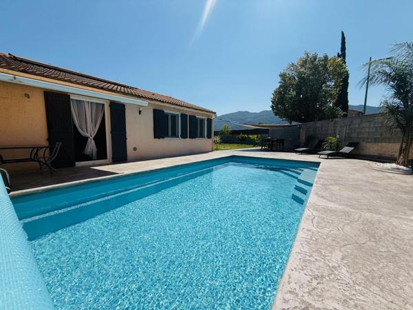 VILLA 4 FACES T5 AVEC PISCINE ET GARAGE