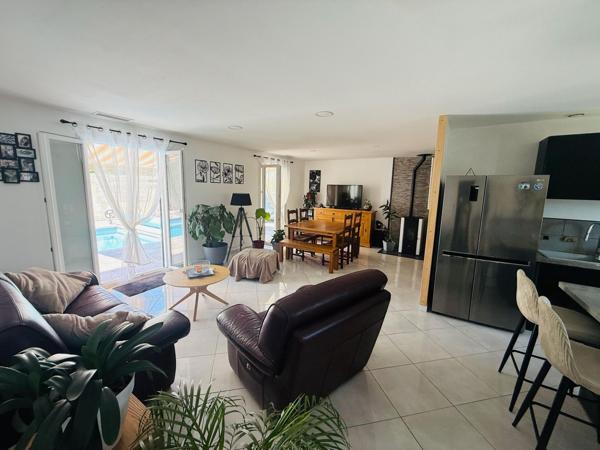 VILLA 4 FACES T5 AVEC PISCINE ET GARAGE