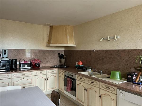 Maison à vendre |  Montendre |  4 pièces | 272 m²