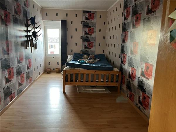 Maison à vendre |  Montendre |  4 pièces | 272 m²