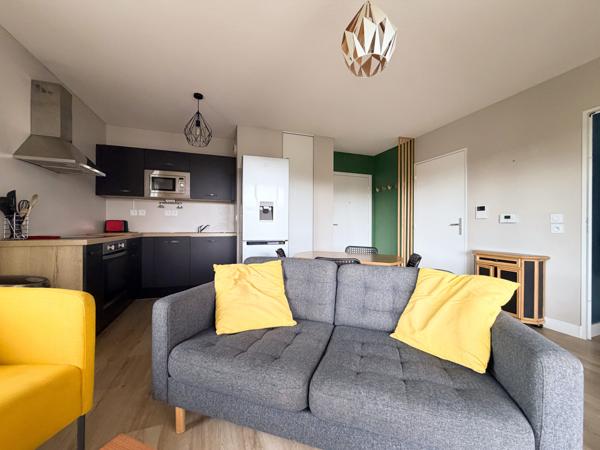Lyon (69009) LIMITE SAINT CYR - Appartement T2 45 m²