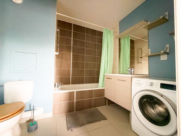 Lyon (69009) LIMITE SAINT CYR - Appartement T2 45 m²