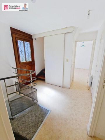 Immeuble Maison, 8 boxs-garage et atelier-hangar