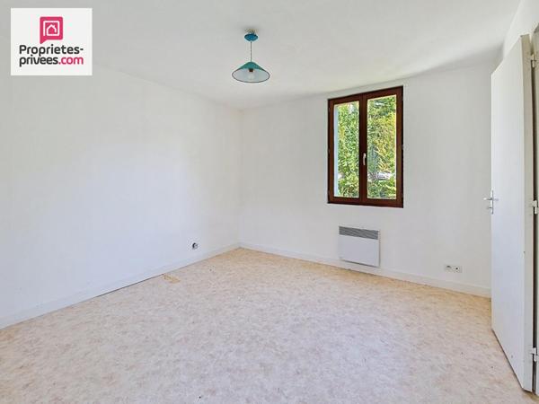 Immeuble Maison, 8 boxs-garage et atelier-hangar