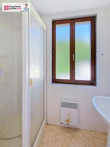 Immeuble Maison, 8 boxs-garage et atelier-hangar