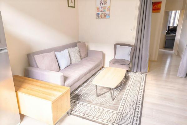 Appartement 3 pièces traversant de 56 m² avec vue sur la verdure sans vis à vis