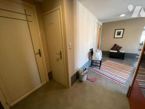 À VENDRE - IMMEUBLE DE CARACTÈRE DE PLUS DE 300 m² au coeur de SAINT-POL-SUR-TERNOISE

Un bie...