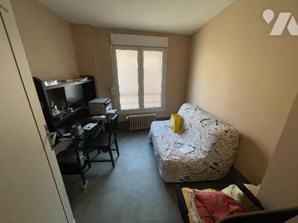 À VENDRE - IMMEUBLE DE CARACTÈRE DE PLUS DE 300 m² au coeur de SAINT-POL-SUR-TERNOISE

Un bie...