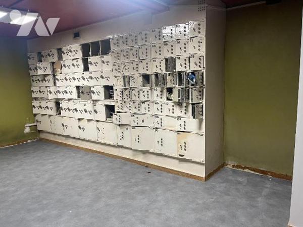 À VENDRE - IMMEUBLE DE CARACTÈRE DE PLUS DE 300 m² au coeur de SAINT-POL-SUR-TERNOISE

Un bie...
