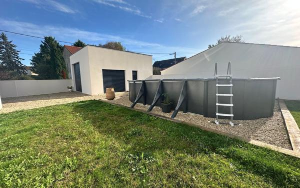 Maison à vendre    5 pièces •  Thénac