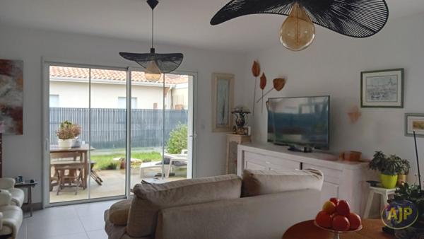 Location maison Parentis En Born : 1 500 € - AJP Immobilier Biscarrosse