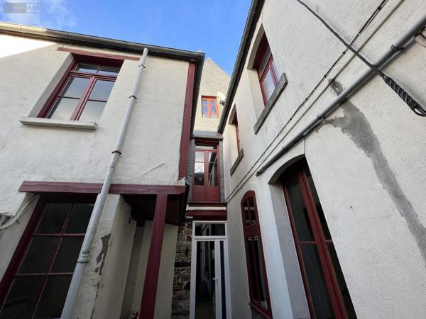 Maison à vendre à Châteaugiron en Ille-et-Vilaine (35410), ref : VM2387-35018