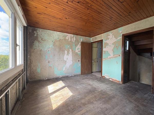 A vendre RIEC SUR BELON (29340) Maison à rénover 6 pièces 126 m2