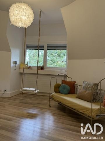 Maison à vendre 10 pièces 243 m² Unieux
