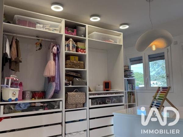 Maison à vendre 10 pièces 243 m² Unieux