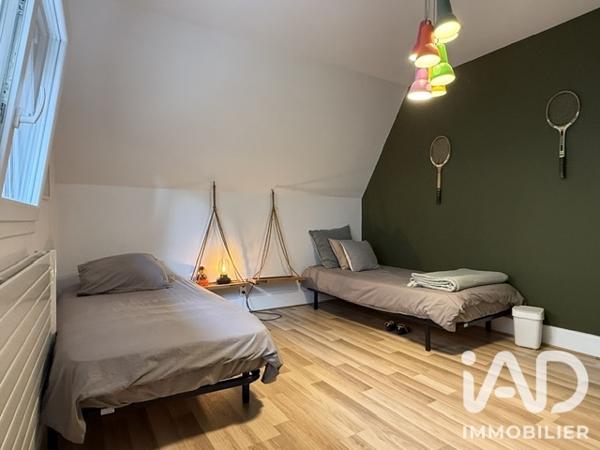 Maison à vendre 10 pièces 243 m² Unieux
