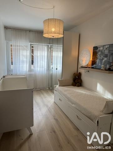 Maison à vendre 10 pièces 243 m² Unieux