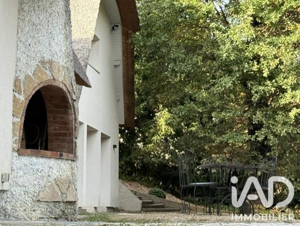 Maison à vendre 10 pièces 243 m² Unieux
