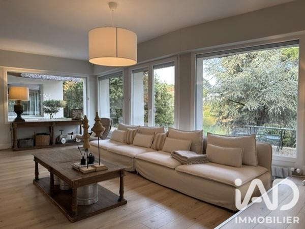 Maison à vendre 10 pièces 243 m² Unieux