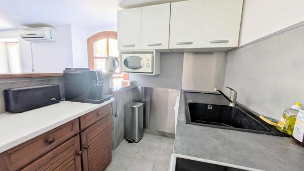 SAINT CHRISTOL LES ALES (30) À VENDRE – Superbe propriété avec deux logements, piscine, dépendances et plus de 2,6 hectares de terrain